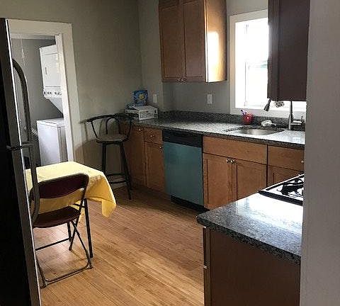 2nd image of 25 Hooker St #2
