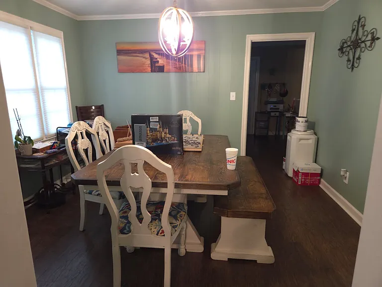 1010 Sherwood Cir — Photo 21