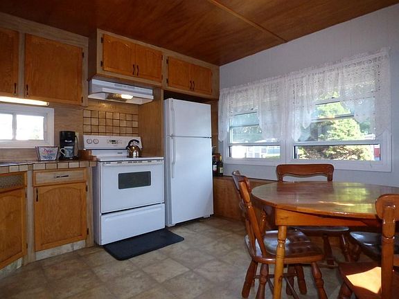 5th image of 276 Lunenburg St Lot 17