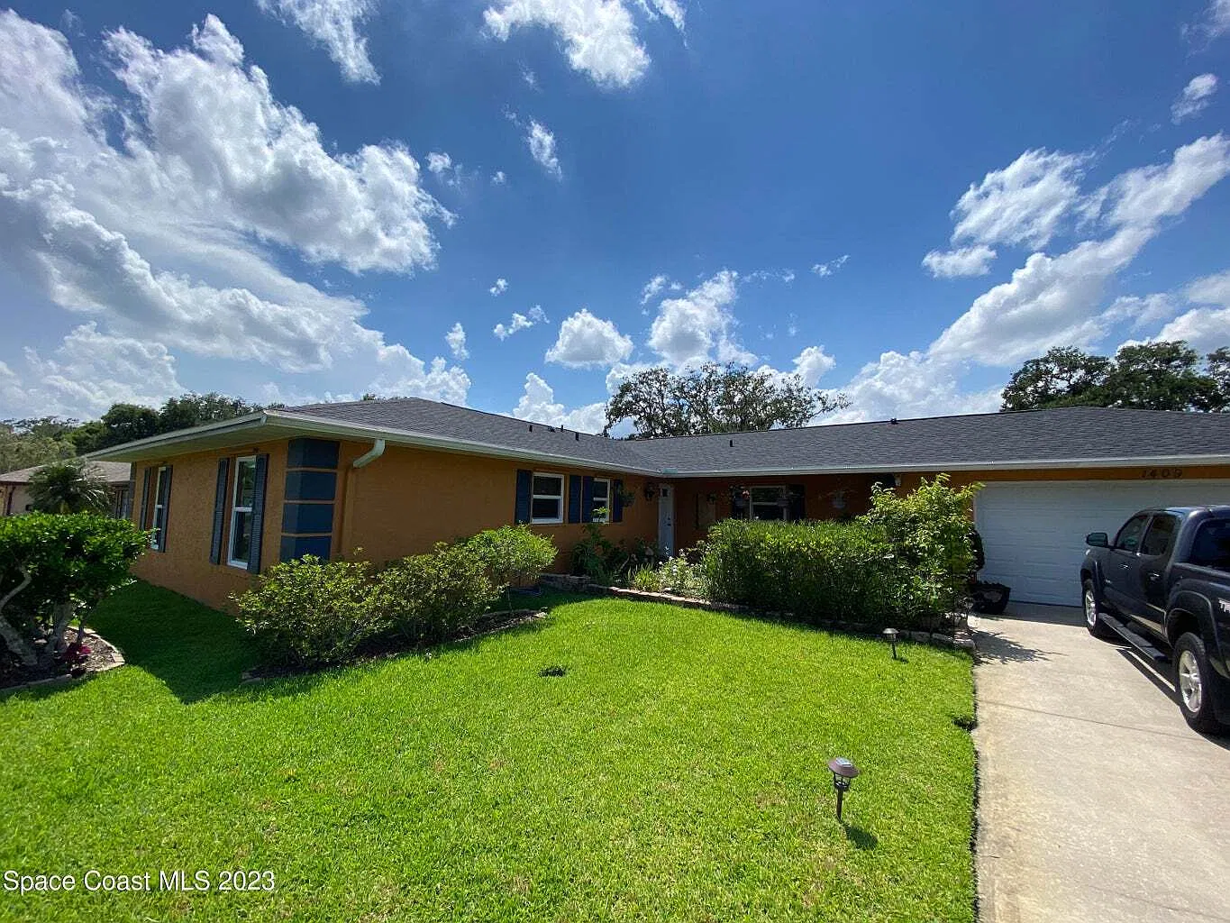 1409 Meadowbrook Road Northeast - 1 — Photo 1