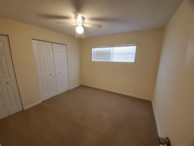 Beachside Apartments — Photo 39
