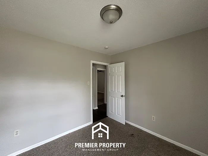970 Millcreek Pl — Photo 17