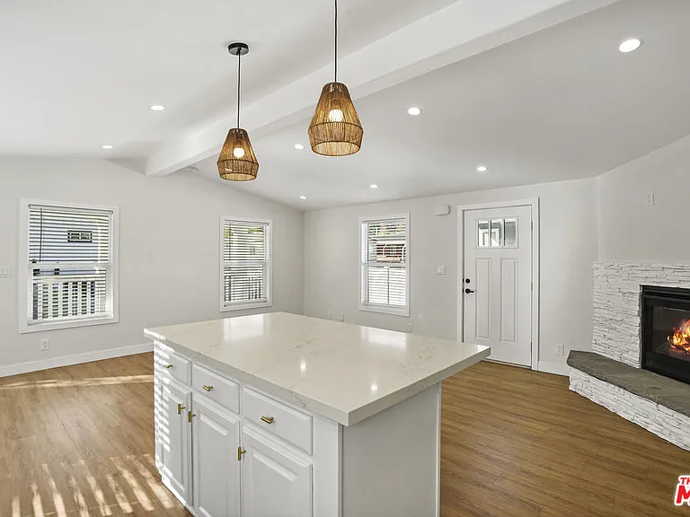 30473 Mulholland Hwy #109 — Photo 9
