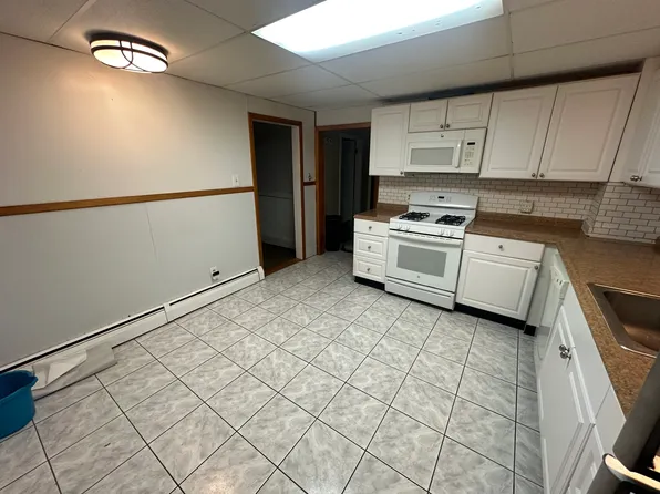 68 Trull St #1, Somerville, MA 02145
