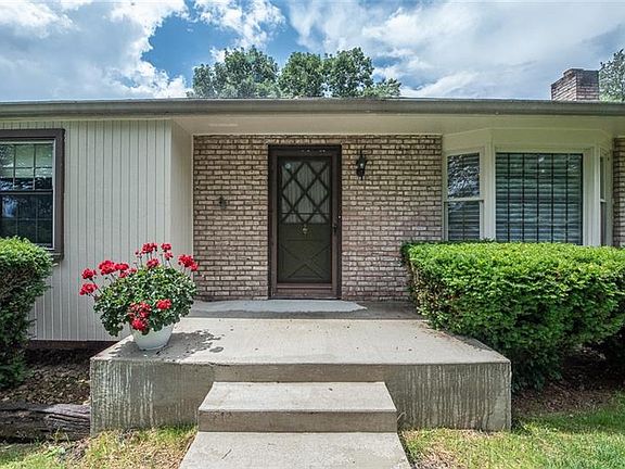 5th image of 28 Victoria Dr