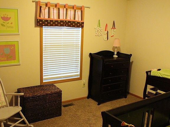 Upstairs Bedroom 1