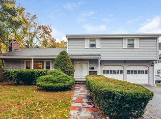 92 Rockaway Ave, Marblehead, MA 01945