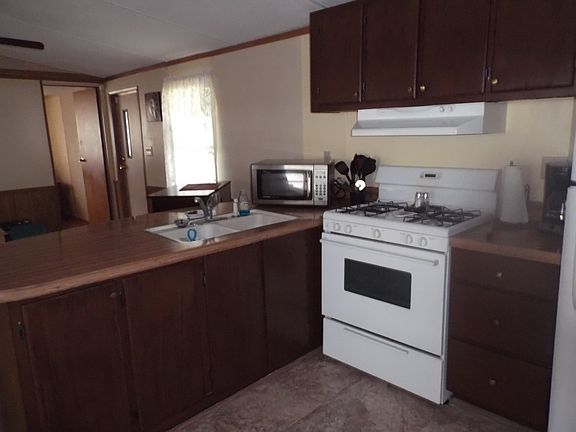 4th image of 37802 Lake Gilbert Cir