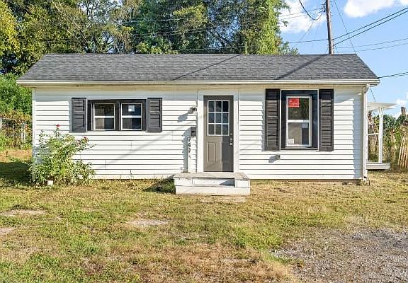 2nd image of 949 1/2 Clark St