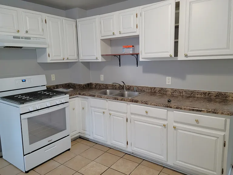 1133 Beech St #1 — Photo 22
