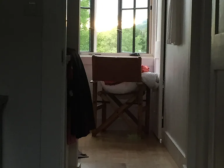 Upstairs secondary Bedroom with a double bed and a desk!