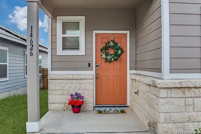 4 bed, 3.0 bath, 2097 sqft, $2,000 — Photo 2