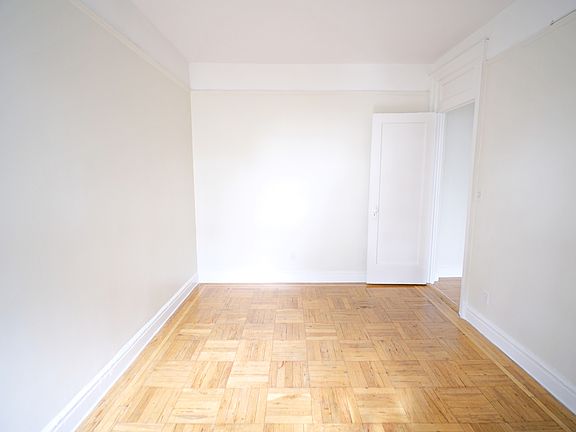4th image of 401 Edgecombe Ave APT B5
