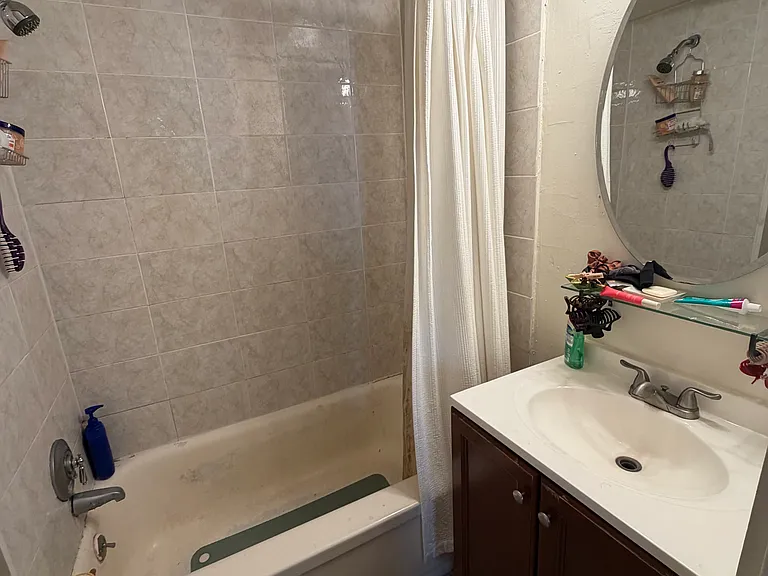 337 Beacon St — Photo 10