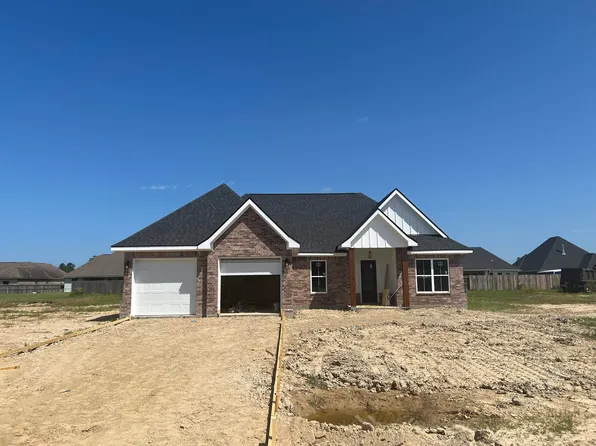 1450 Rivers Ct, Lake Charles, LA 70611