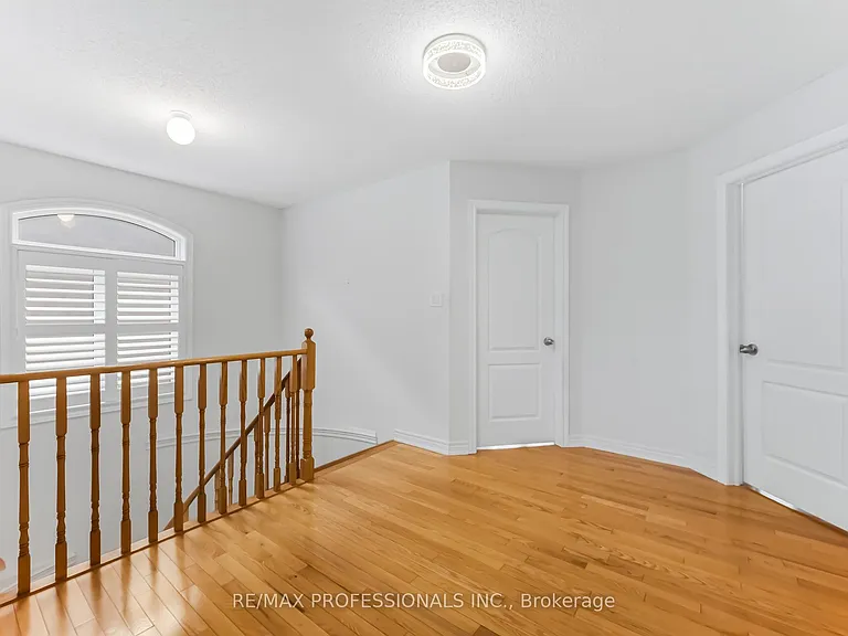 525 Scott Blvd — Photo 14