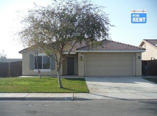 2302 N Heron Dr, Hanford, CA 93230
