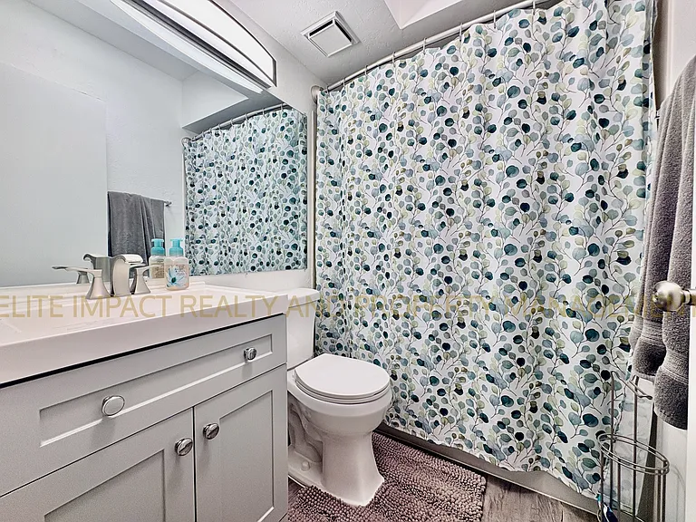 240 E Pastime Rd #1 — Photo 16
