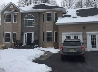 2080 Independence Dr, New Windsor, NY 12553