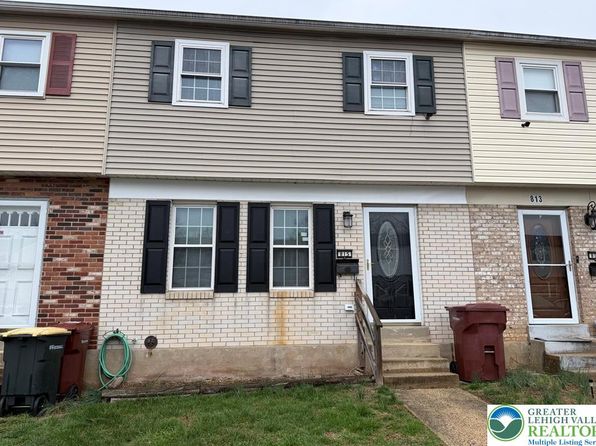 815 Fernhill Ln
