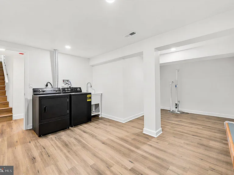 514 Ryers Ave #A — Photo 11