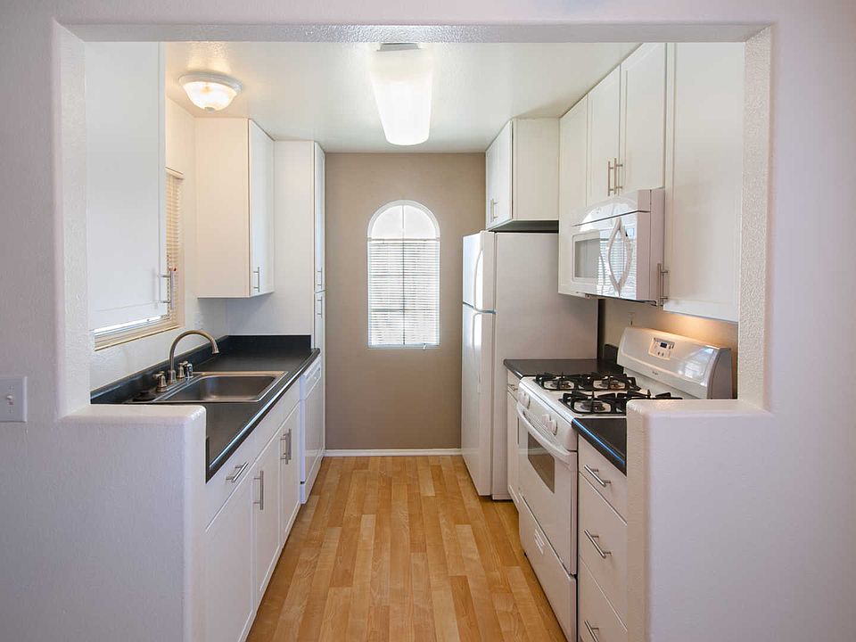 Kitchen with Dishwasher