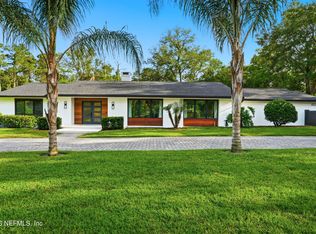 8228 Hollyridge Rd, Jacksonville, FL 32256