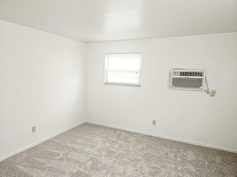 Highview Apartments — Photo 12
