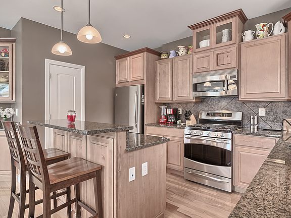 5th image of 2656 January Ave
