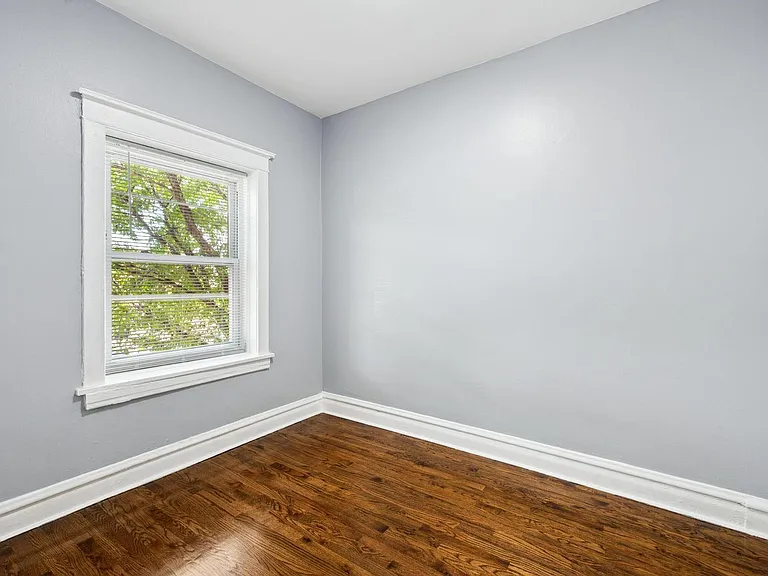 1341 N Ashland Ave — Photo 14