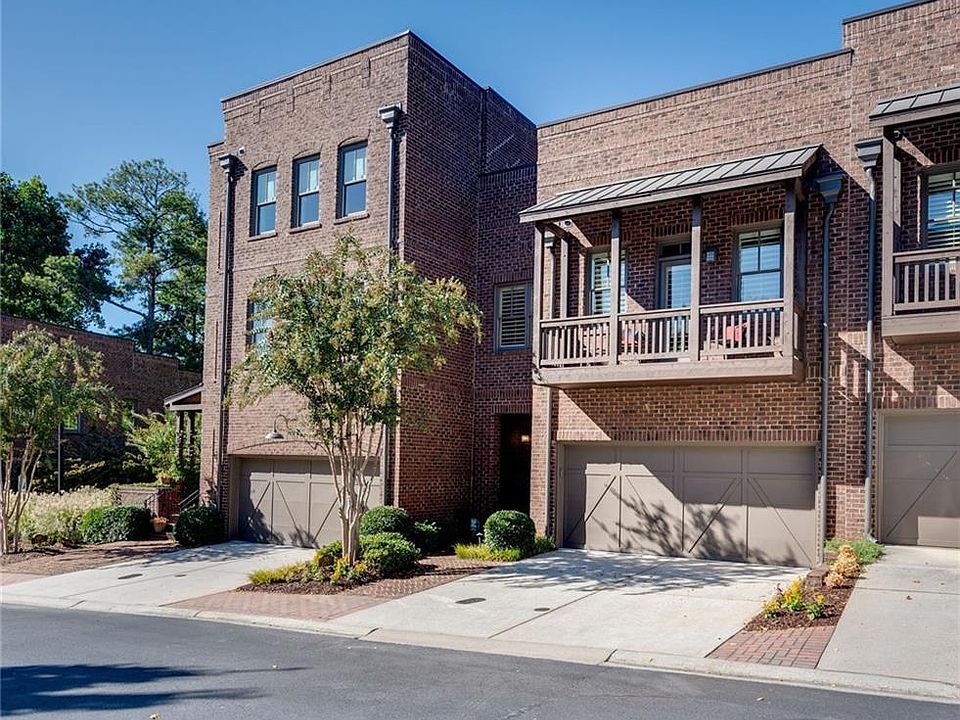 1st image of 925 Camp Ave