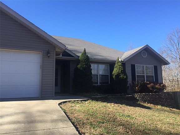 2nd image of 26 Granshire Cir
