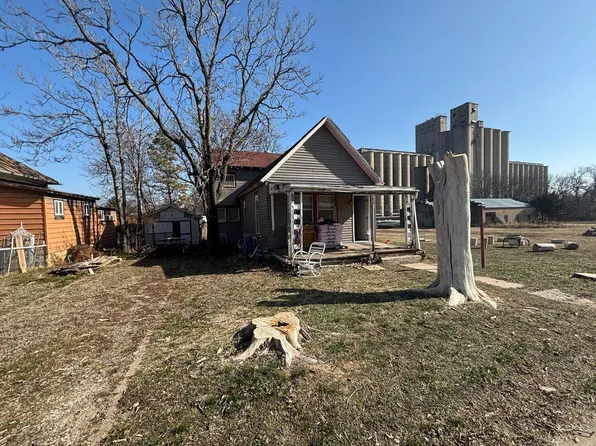 711 S G St #717 & 721, Wellington, KS 67152