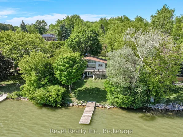 18 Lakeview Blvd, Kawartha Lakes, ON K0M 2C0