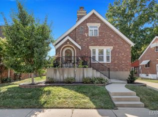4704 Stone Ave, Saint Louis, MO 63123