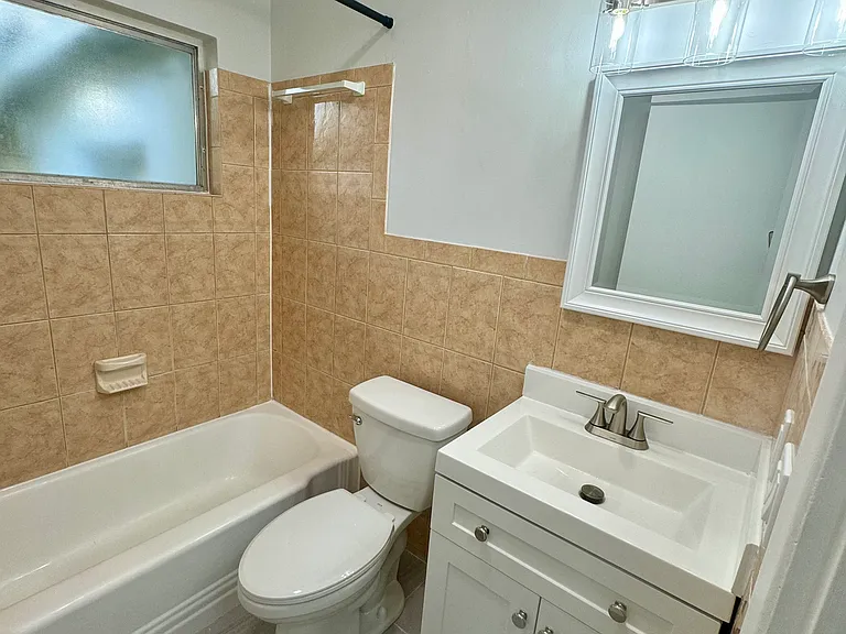 2934 Webley Dr — Photo 19