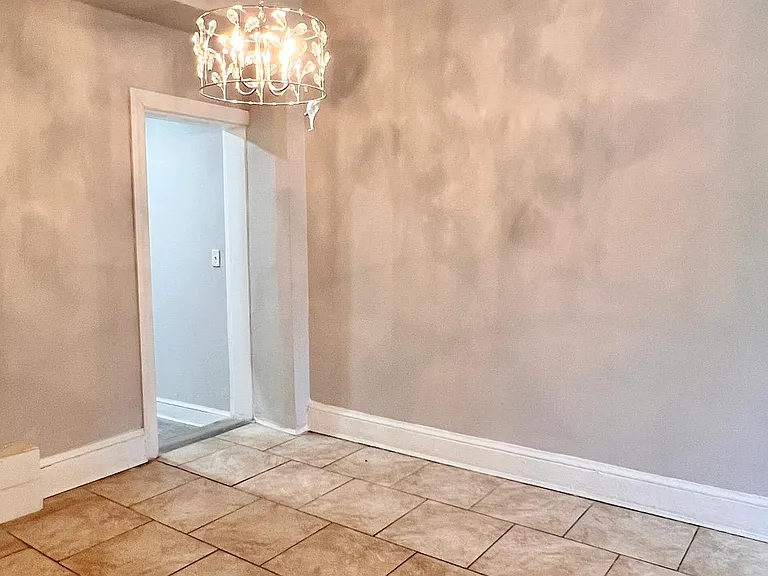 1029 Lancaster Ave — Photo 6