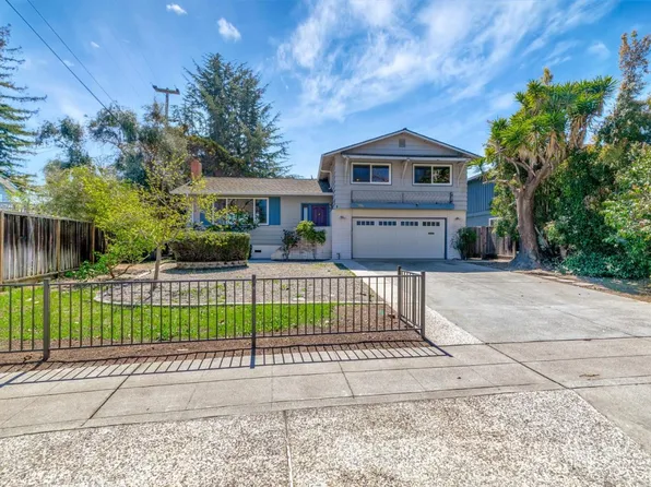 1006 W Knickerbocker Dr, Sunnyvale, CA 94087