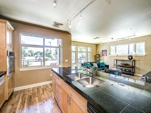 5th image of 406 S 13th St #101