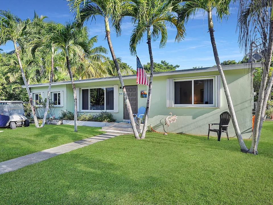 25 N Ocean Dr