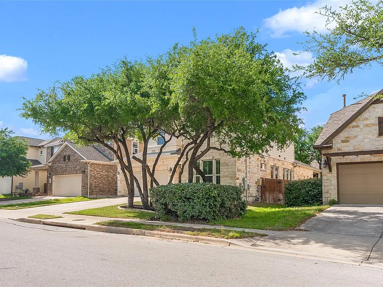 4129 Bison Bnd — Photo 6