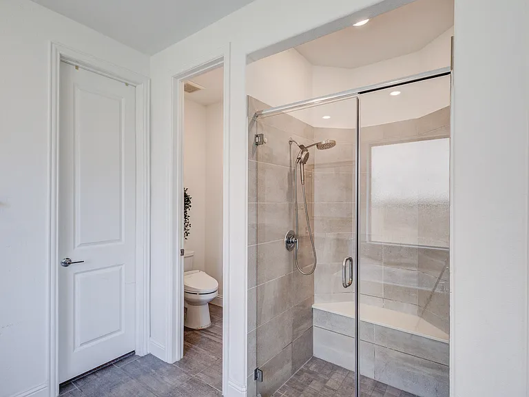 7597 Sanctuary Dr — Photo 27