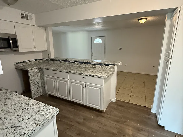 4860 Chesterwood Ct #1 — Photo 22