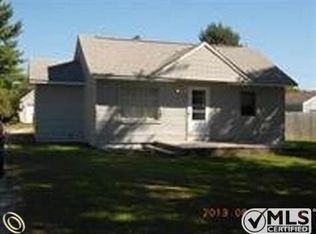 6952 Lapeer Rd, North Street, MI 48049