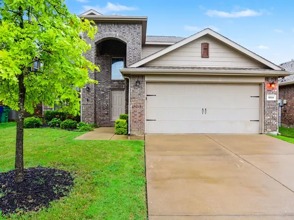 1009 N Churchill Dr, Fate, TX 75189