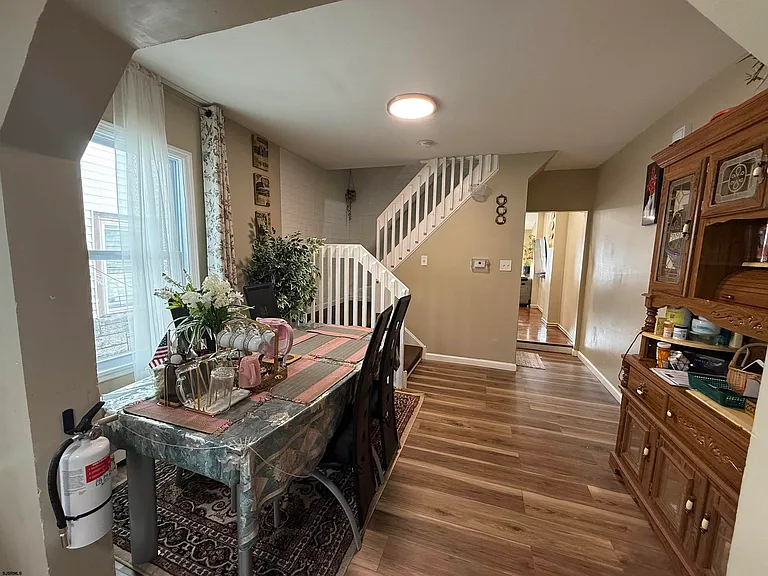 29 N Texas Ave — Photo 15