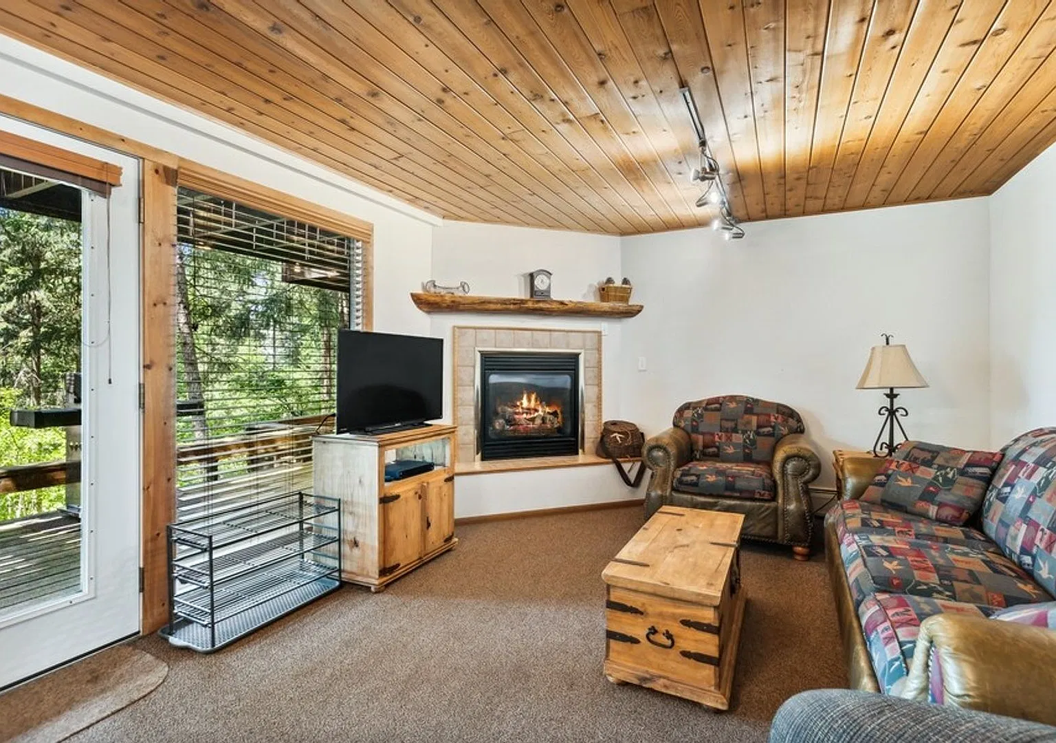 1 bedroom, 1 bath condo at Bay Point — Photo 2