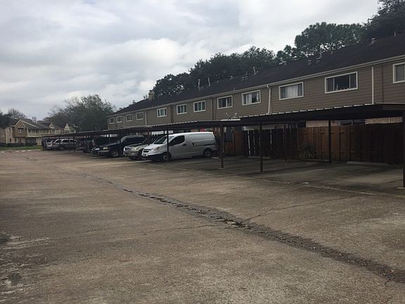 4th image of 2215 Triway Ln #260