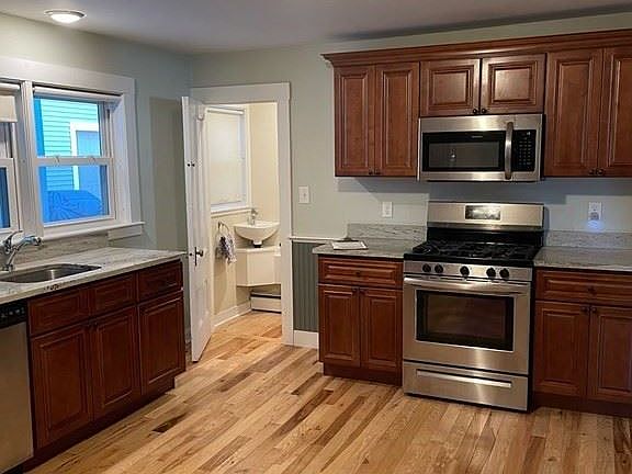 22 School St. #20 Weymouth (Jackson Square) Unit Photo 9