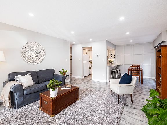 5th image of 207 W 3rd Ave #207-1827